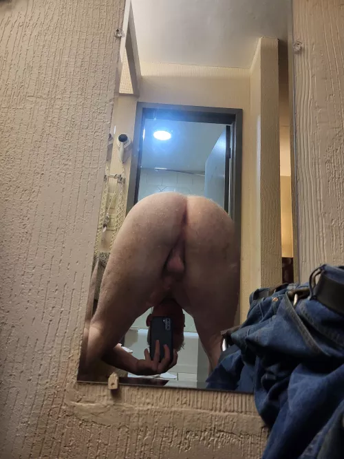 Asshole in pascagoula needs pounding tonight