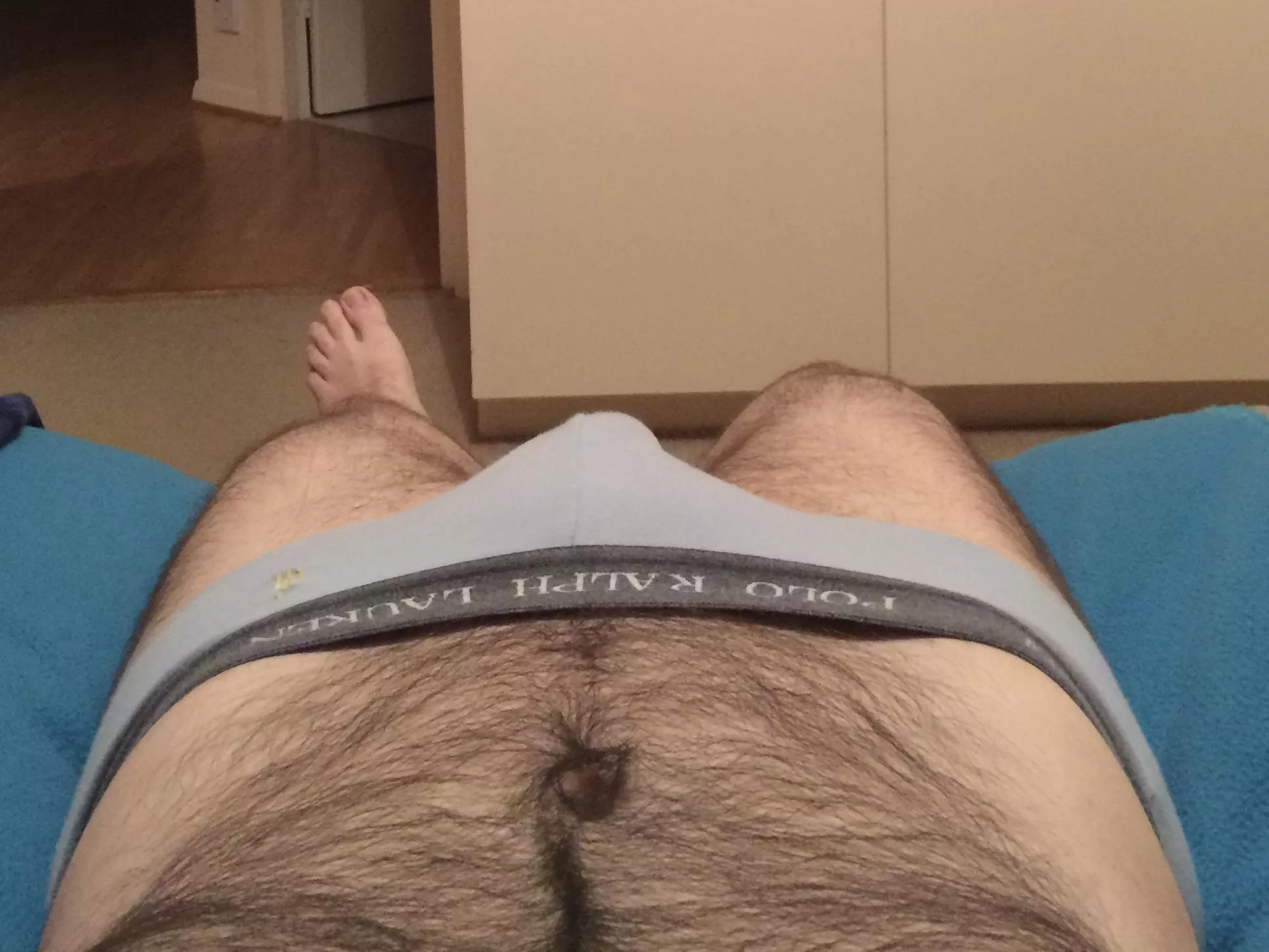 Busy day travelling again. No time for pictures, so please enjoy this one from the vaults. These blue RL briefs are still among my favourites.