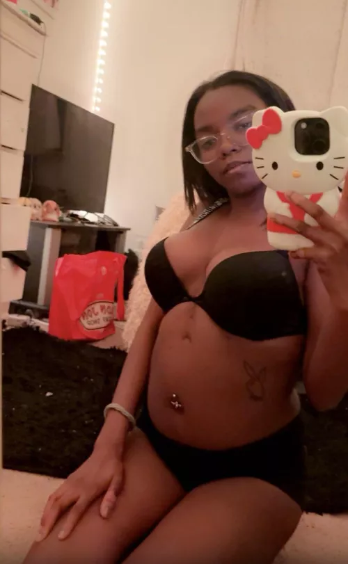 Can I be ur choc slut?x