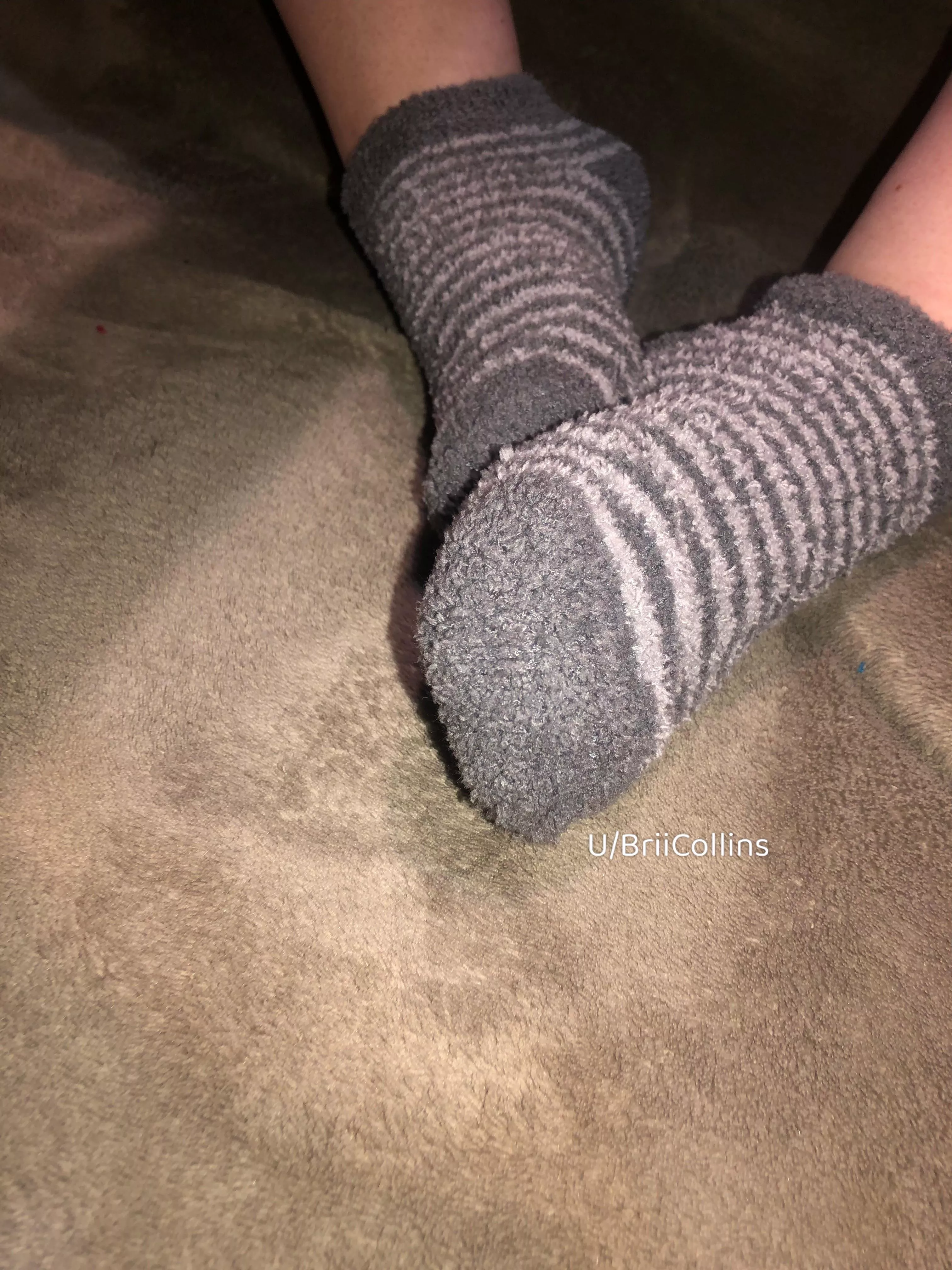 Come get cozy with my fuzzy socks ☺️