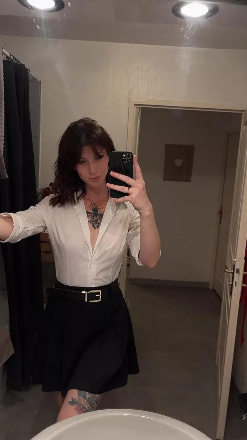 Coquine et classe sur OF babe.