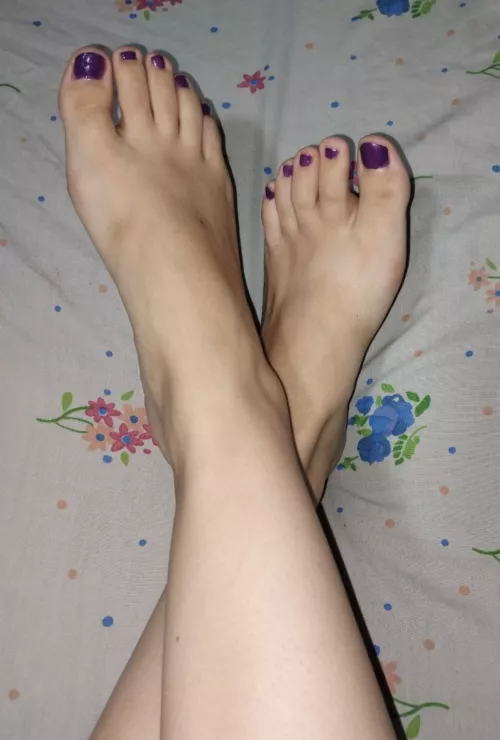 Do my white fingers turn you on? 