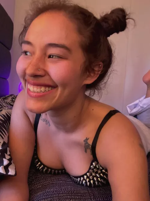 Do u like smelly feet or clean? I can have both of them