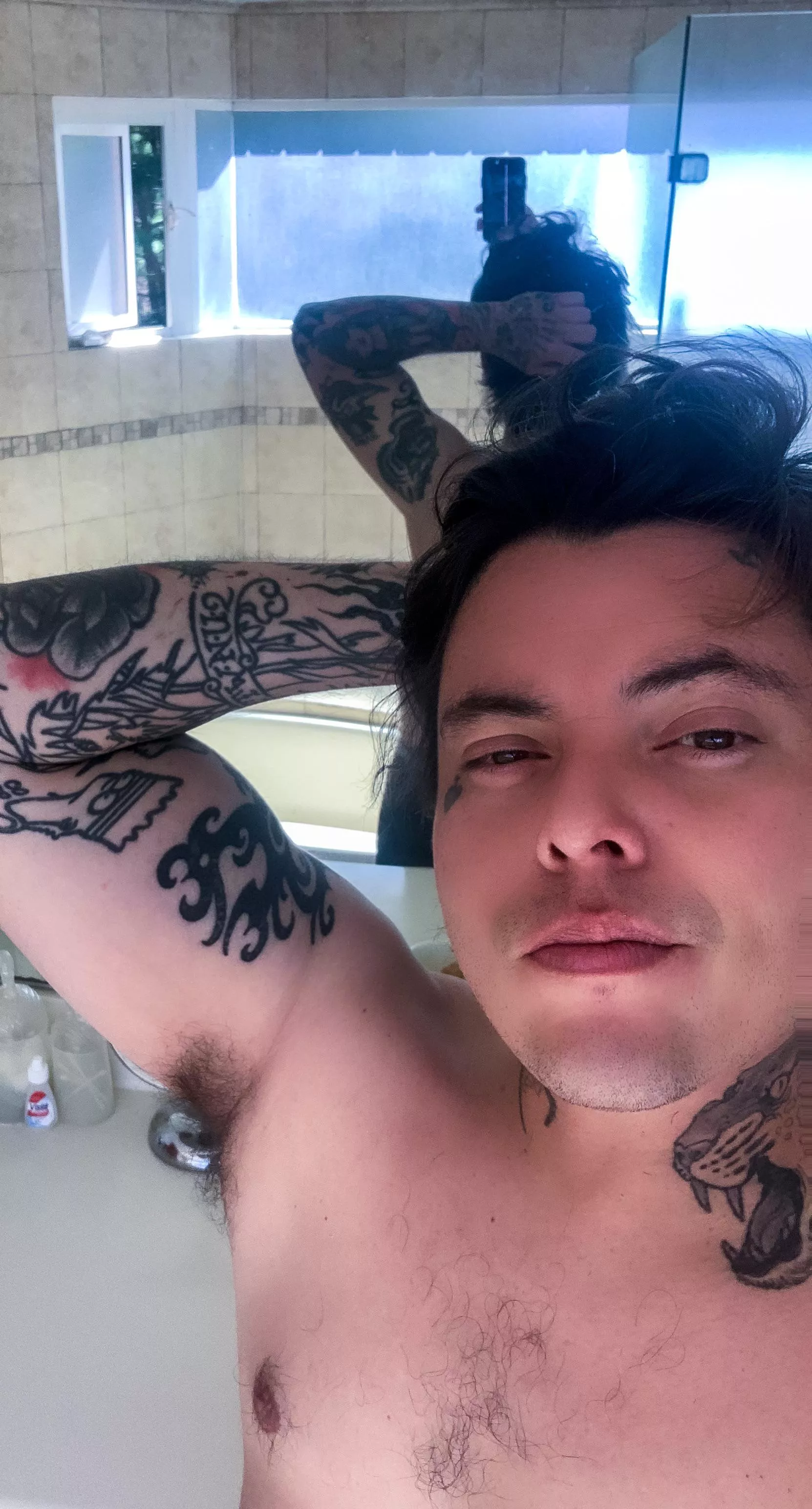 Do you like tattooed dilfs