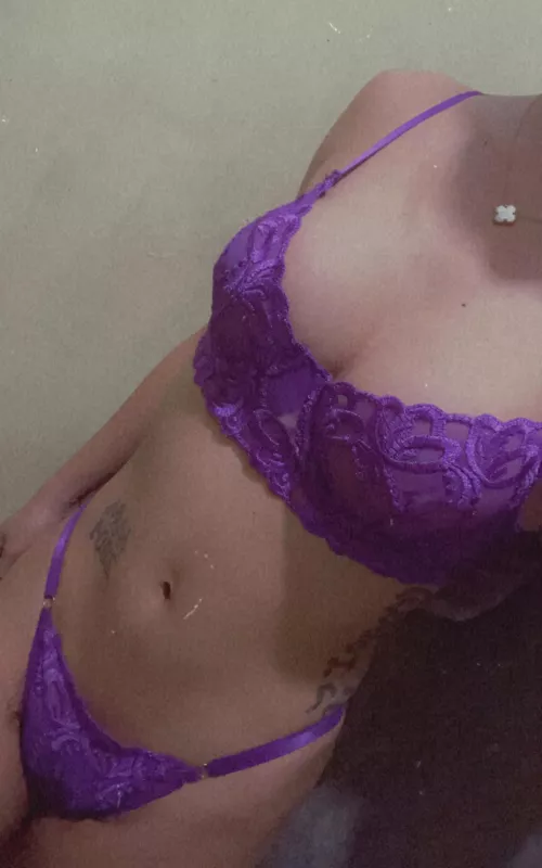 do you think I'm hot?