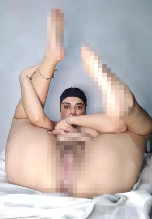 Do you think you deserve to see my divine feet?