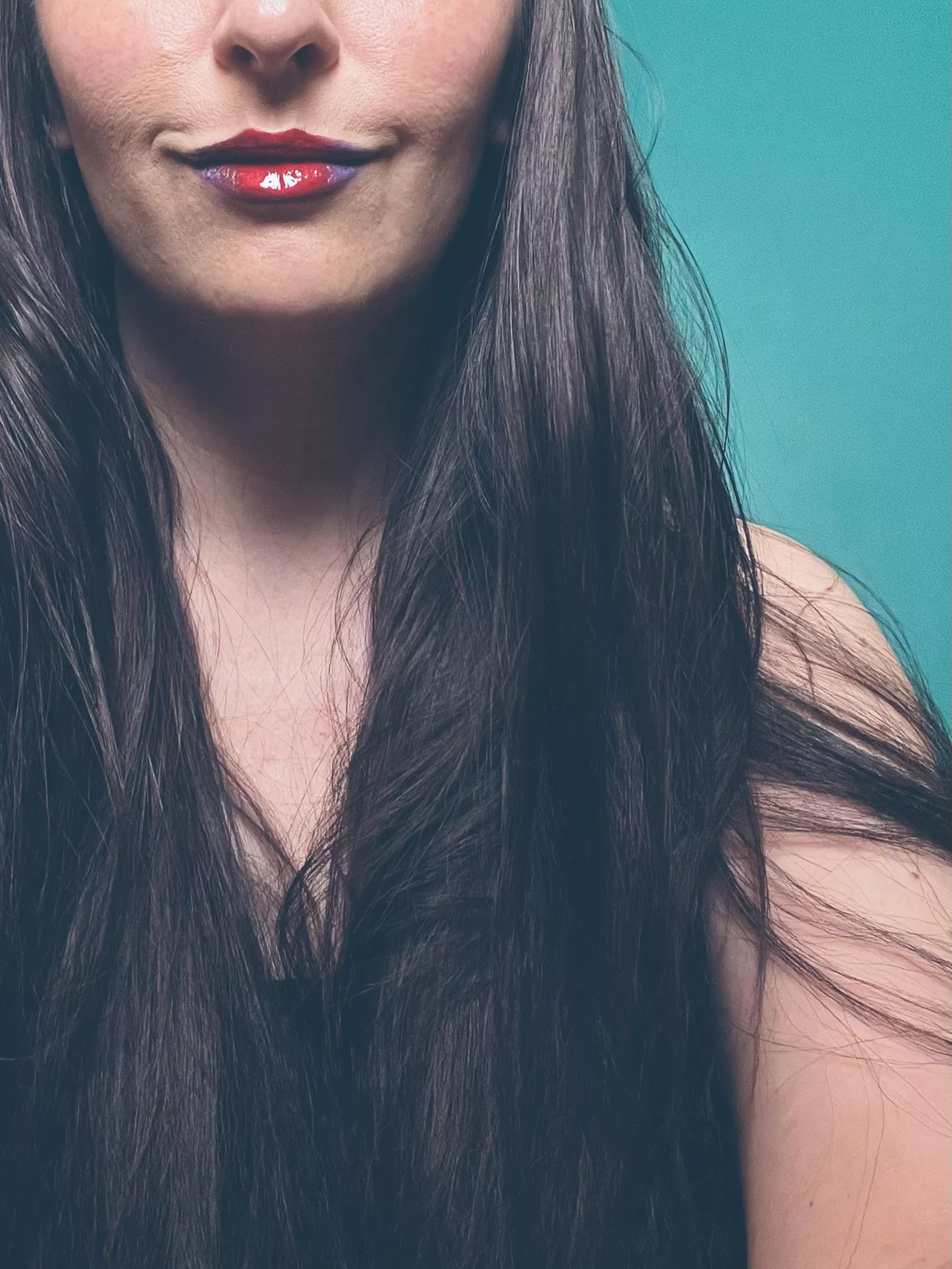 Does these lips enchant you? 💜