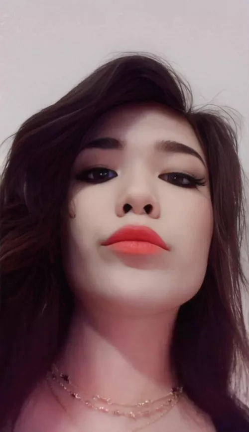 Emi Finds Your Groveling Before Her Pathetic