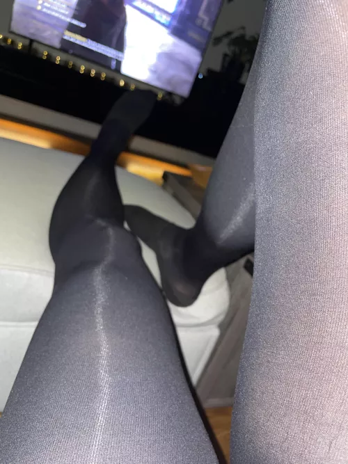 Enjoying the evening in tights