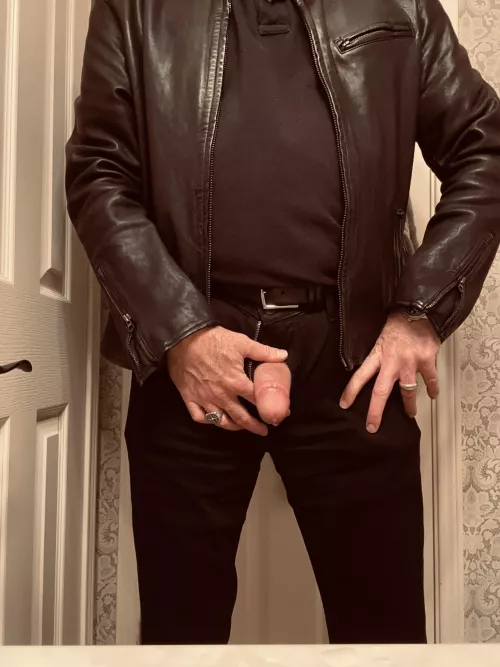 Get Over Here And Suck Off Daddy 