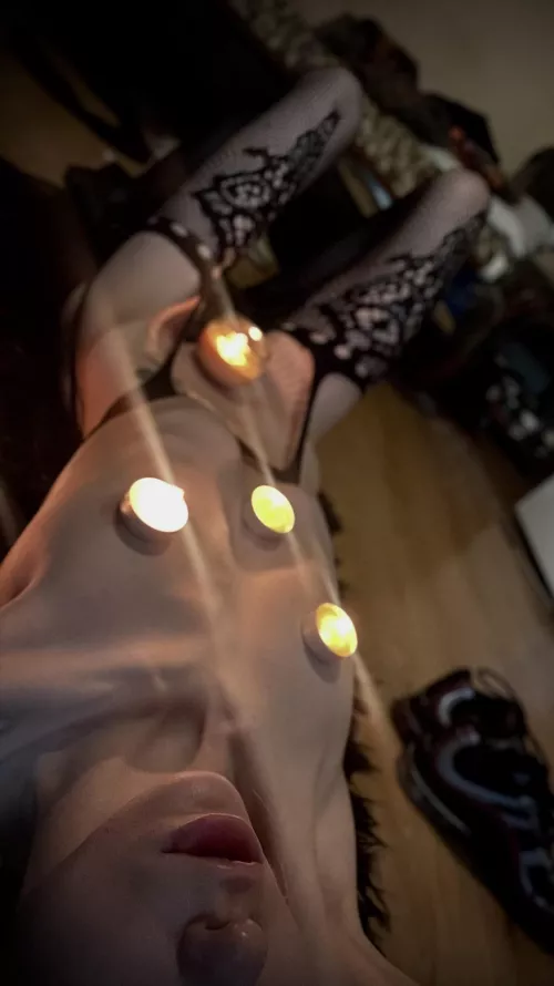 Girls with ribs showing are the hottest to watch