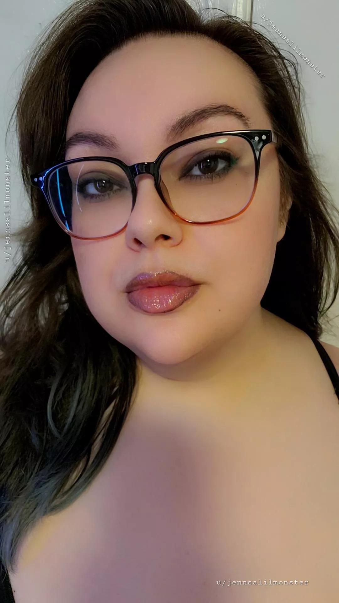 Glossy Puffy Pillows 