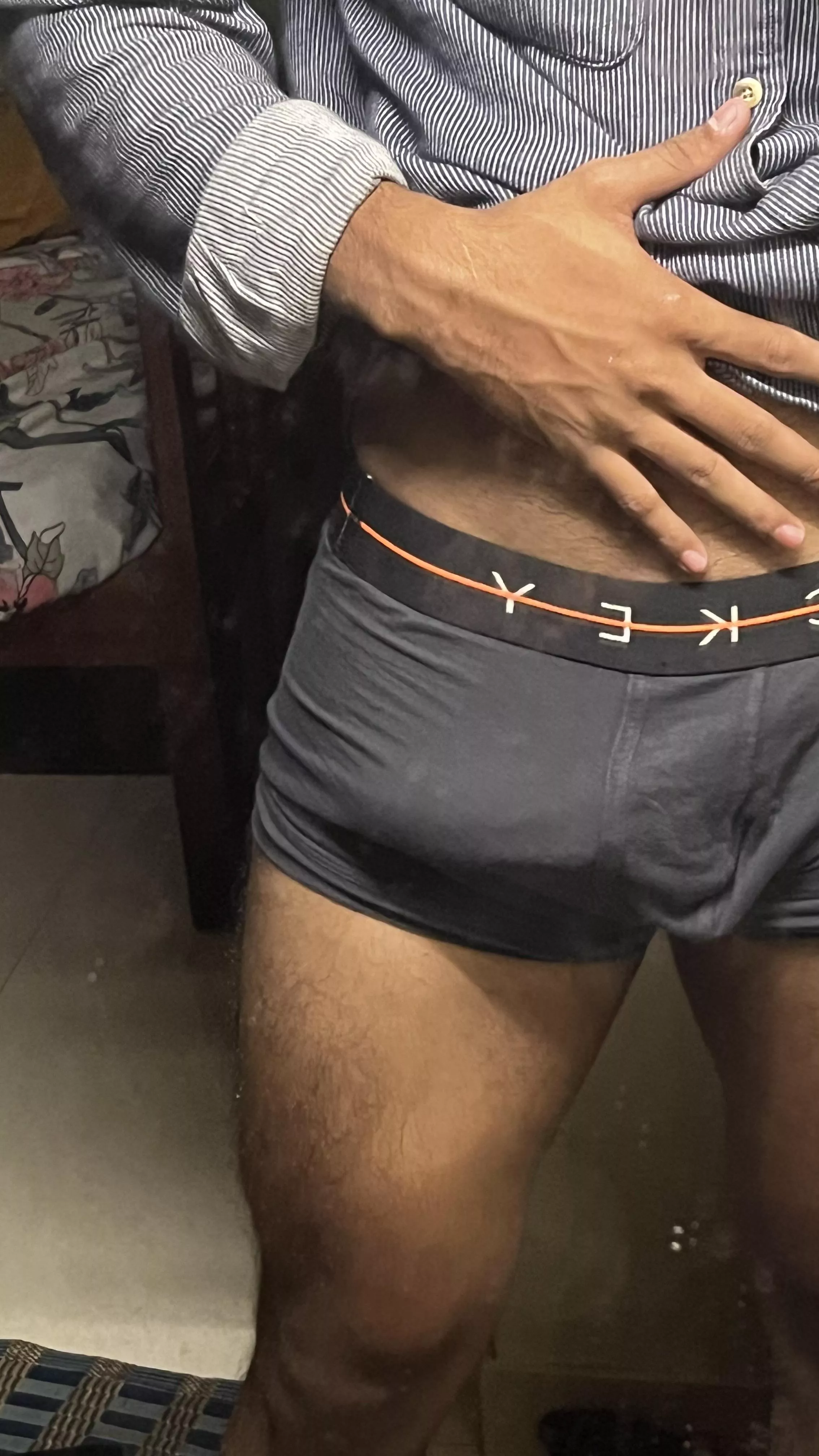 Help me out someone . Maybe ill show you what’s inside ;)