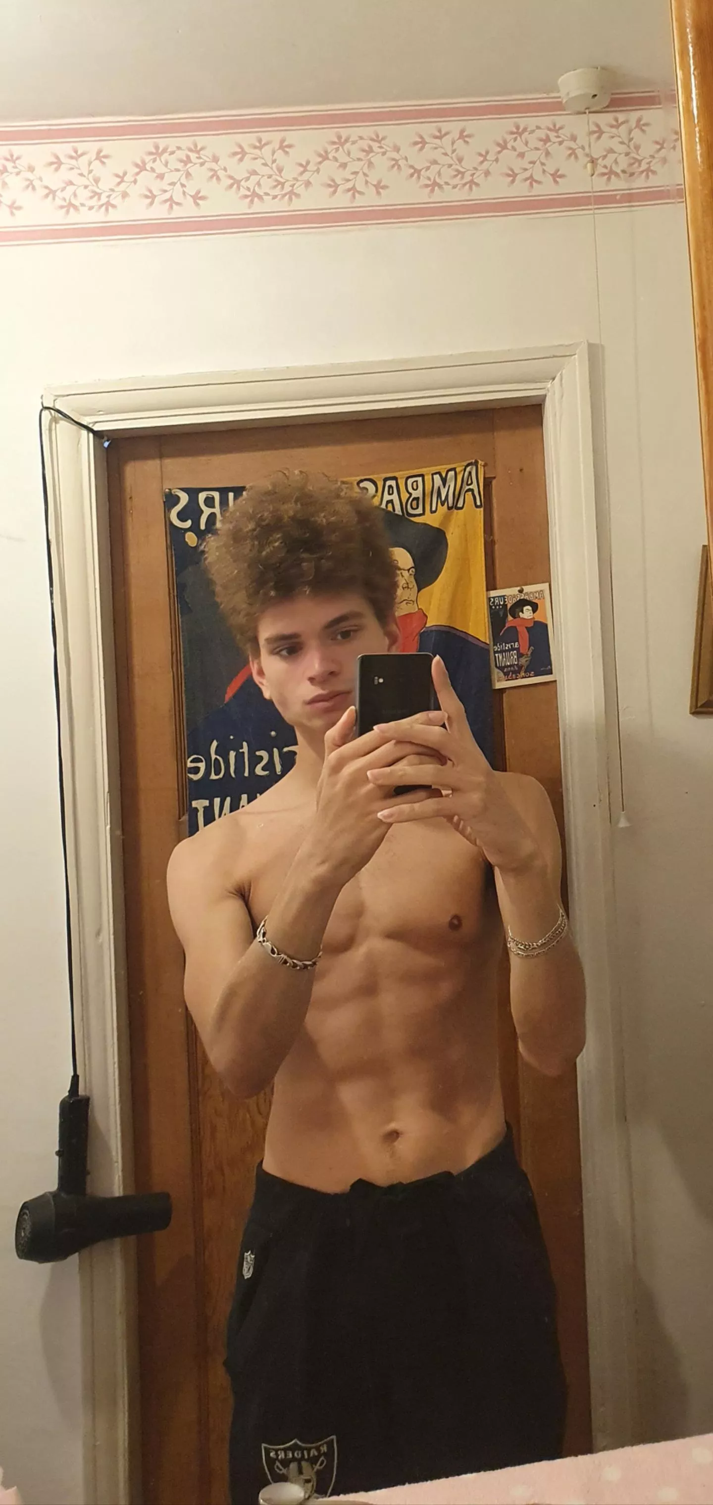 Hey i have a sale on my onlyfans,come check it out