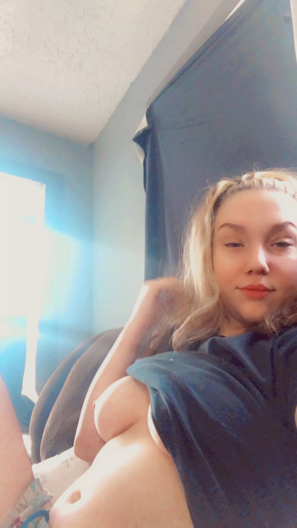 Heyy come get addicted to me !