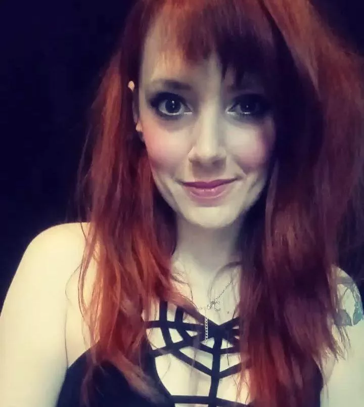 Hotel booked for tomorrow for gangbang drop me a message if your hungry and have the stamina to match 