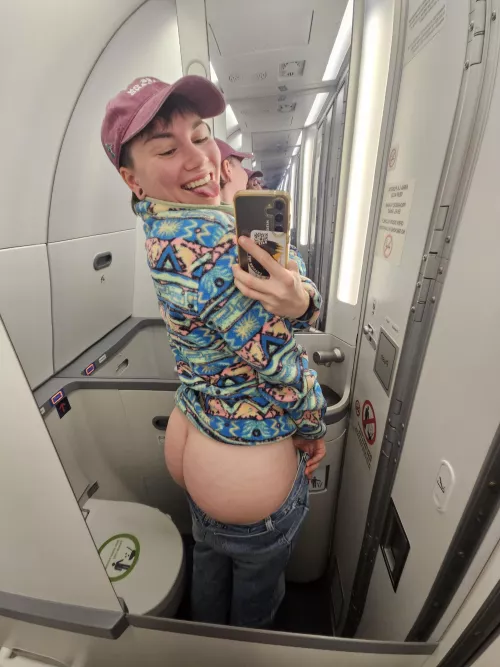 I got a little bored on my flight 🤪