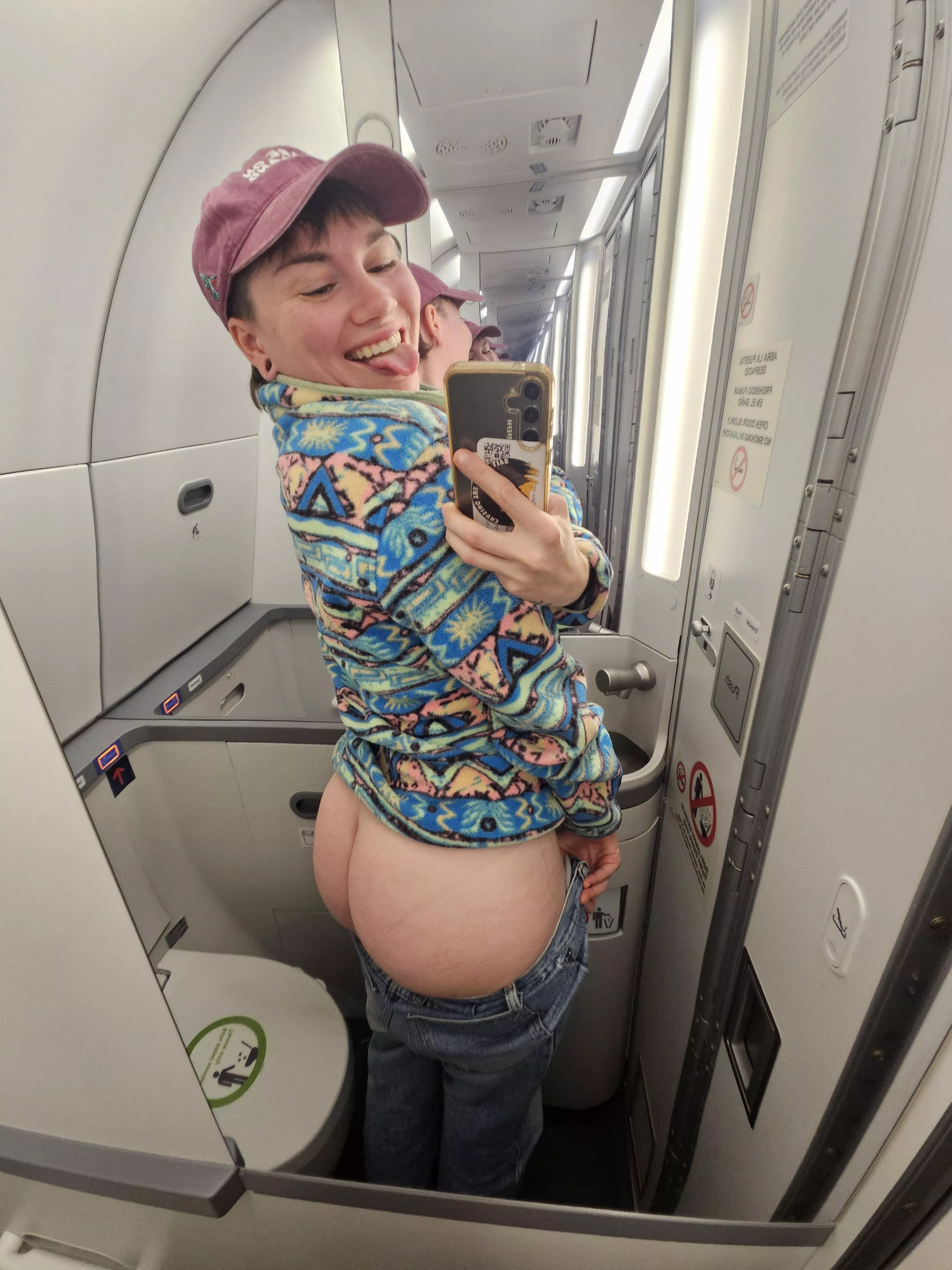 I got a little bored on my flight 🤪