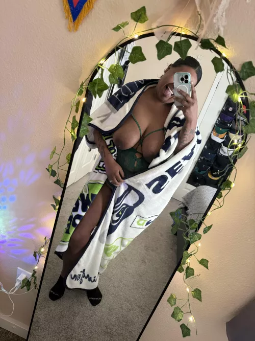 I Need a cuddle buddy 😈