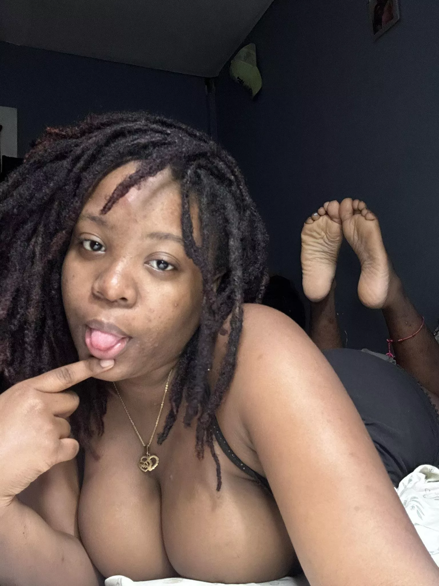 I rob white men on a daily basis😝🔥