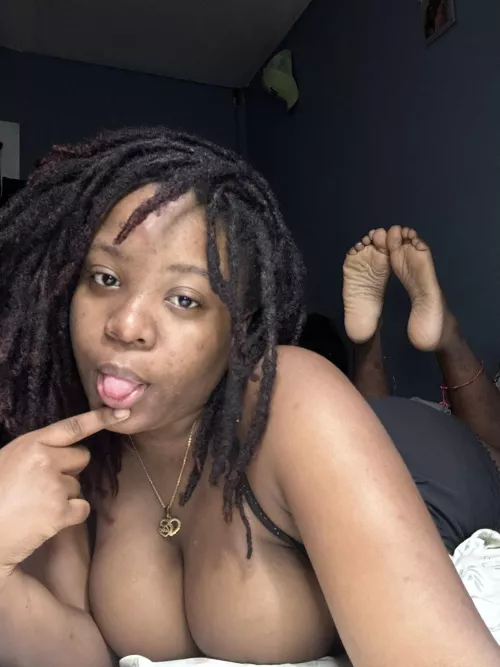 I rob white men on a daily basis😝🔥