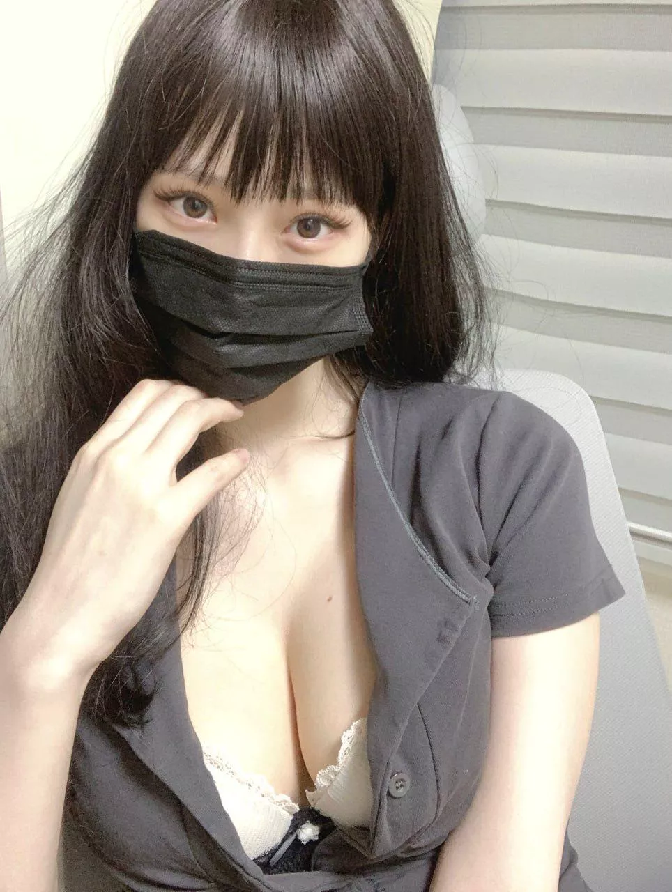 I wanna give someone a morning tittyfuck, any volunteers?