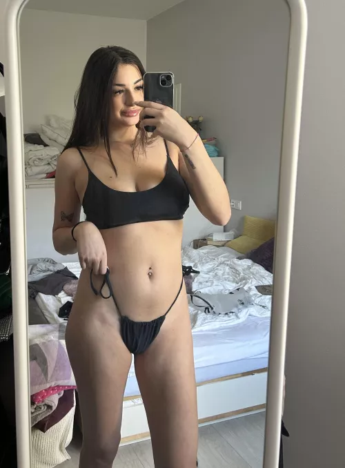 If i give your permission to slide ur dick between my tits, would u do it?