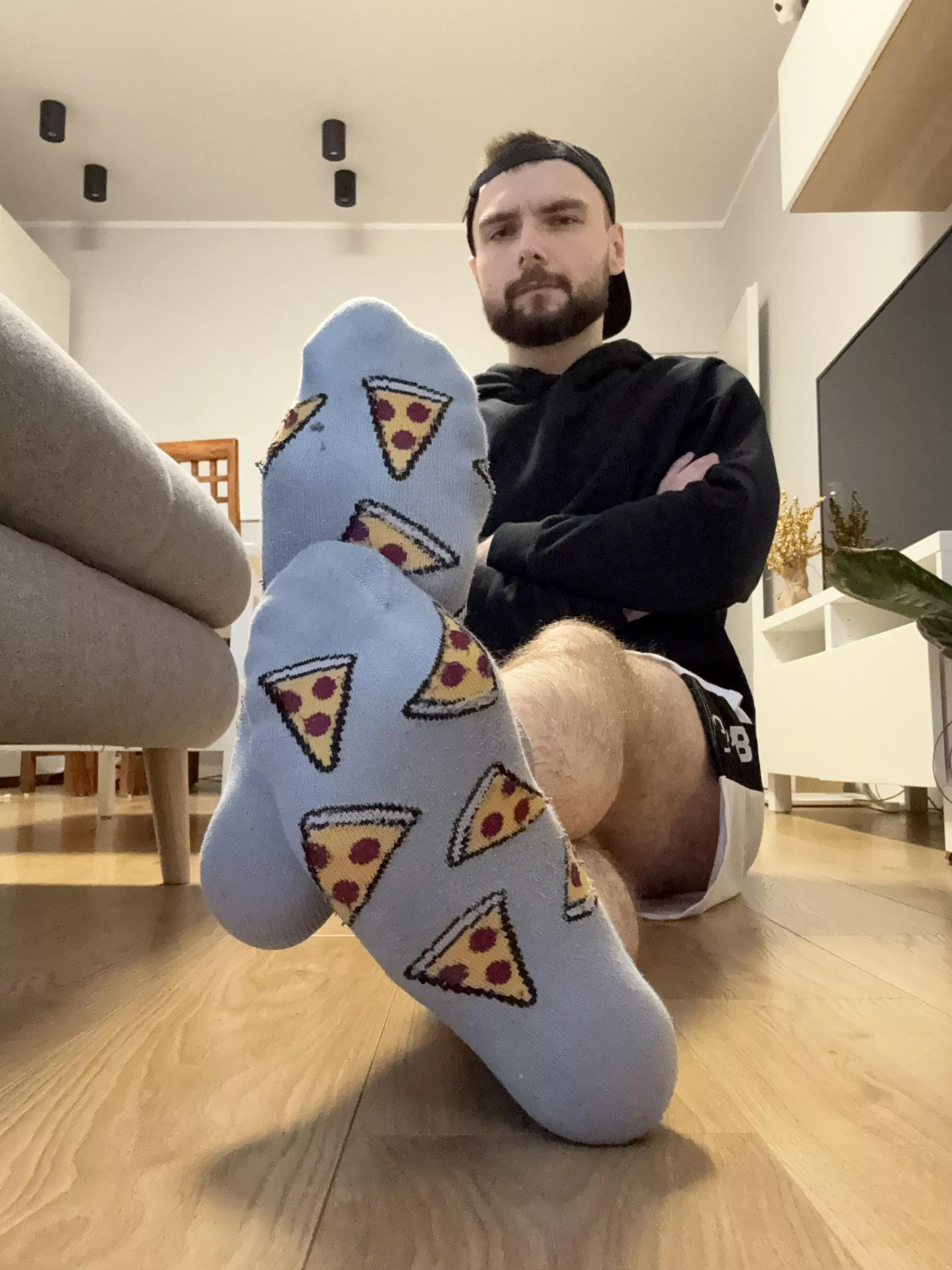 I’m gonna show you what it truly means to have cheesy feet little bro