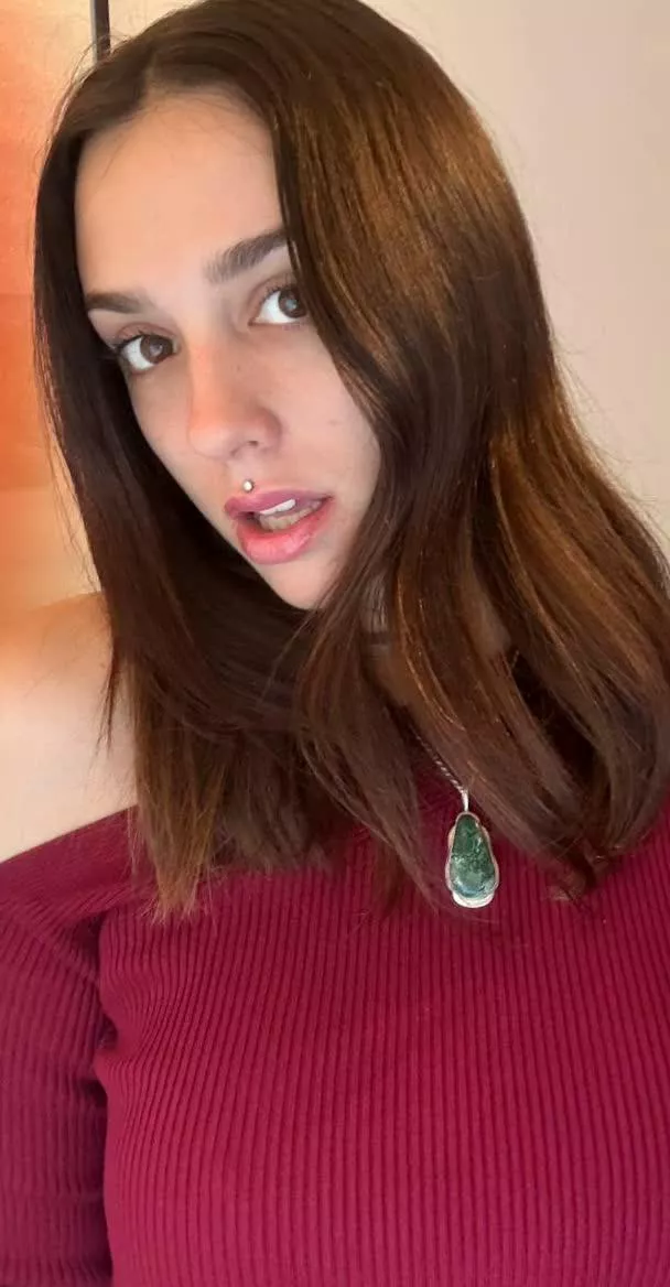 I'm just a mom, alone in my room living my best but naughty life.x