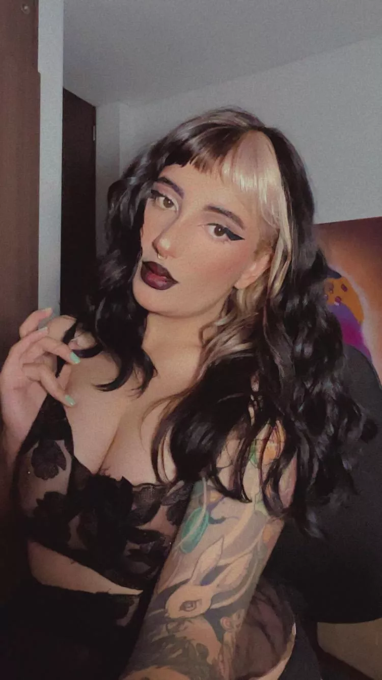 I've been a naughty little goth slut