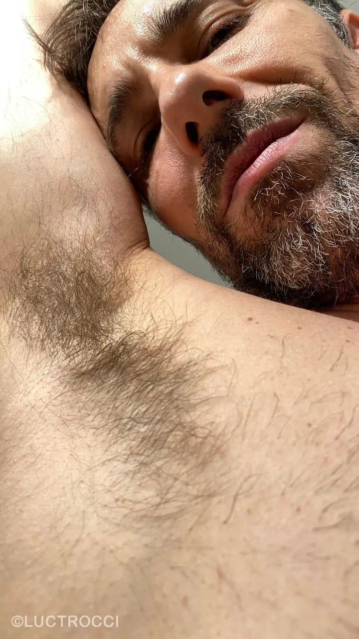 Iwant your tongue here