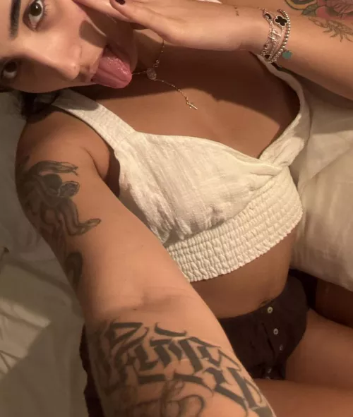 keep looking… I might just wink at you 22F