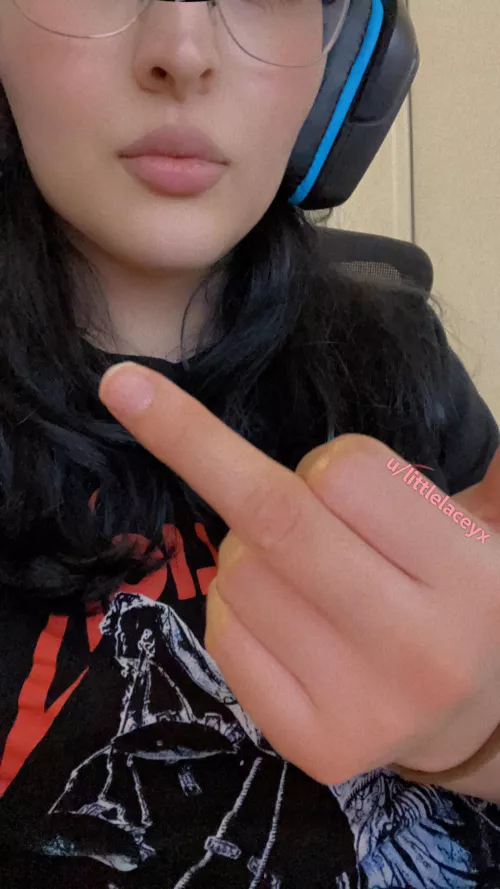 Kiss it and send 🖕