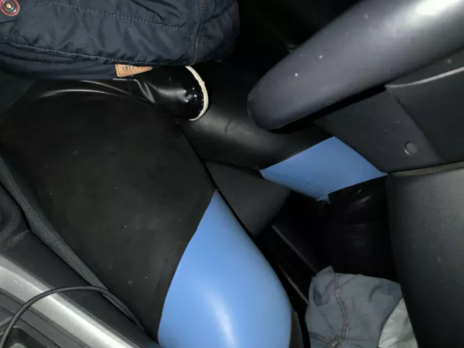 Latex Sissy als Beifahrer gesucht 