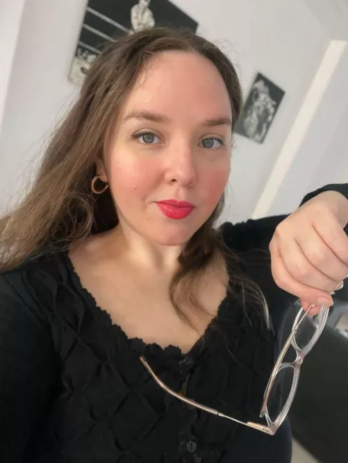 Long-term submissions are your thing? it's your lucky day. i have a place for a pathetic guy like you. 