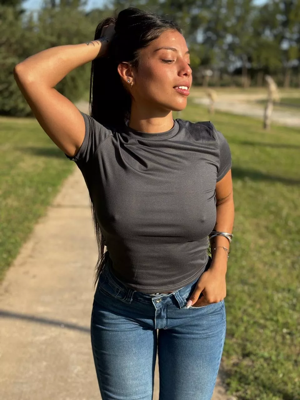 Love to wear tight fighting clothes with no bra :)