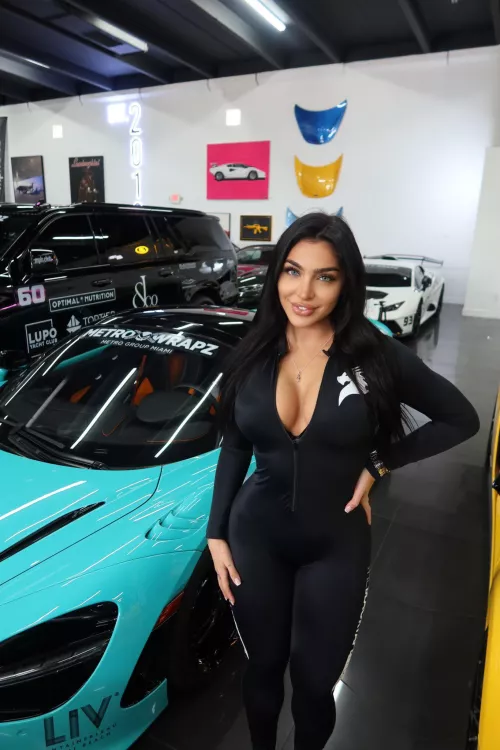 ‘Me or the Mclaren?’