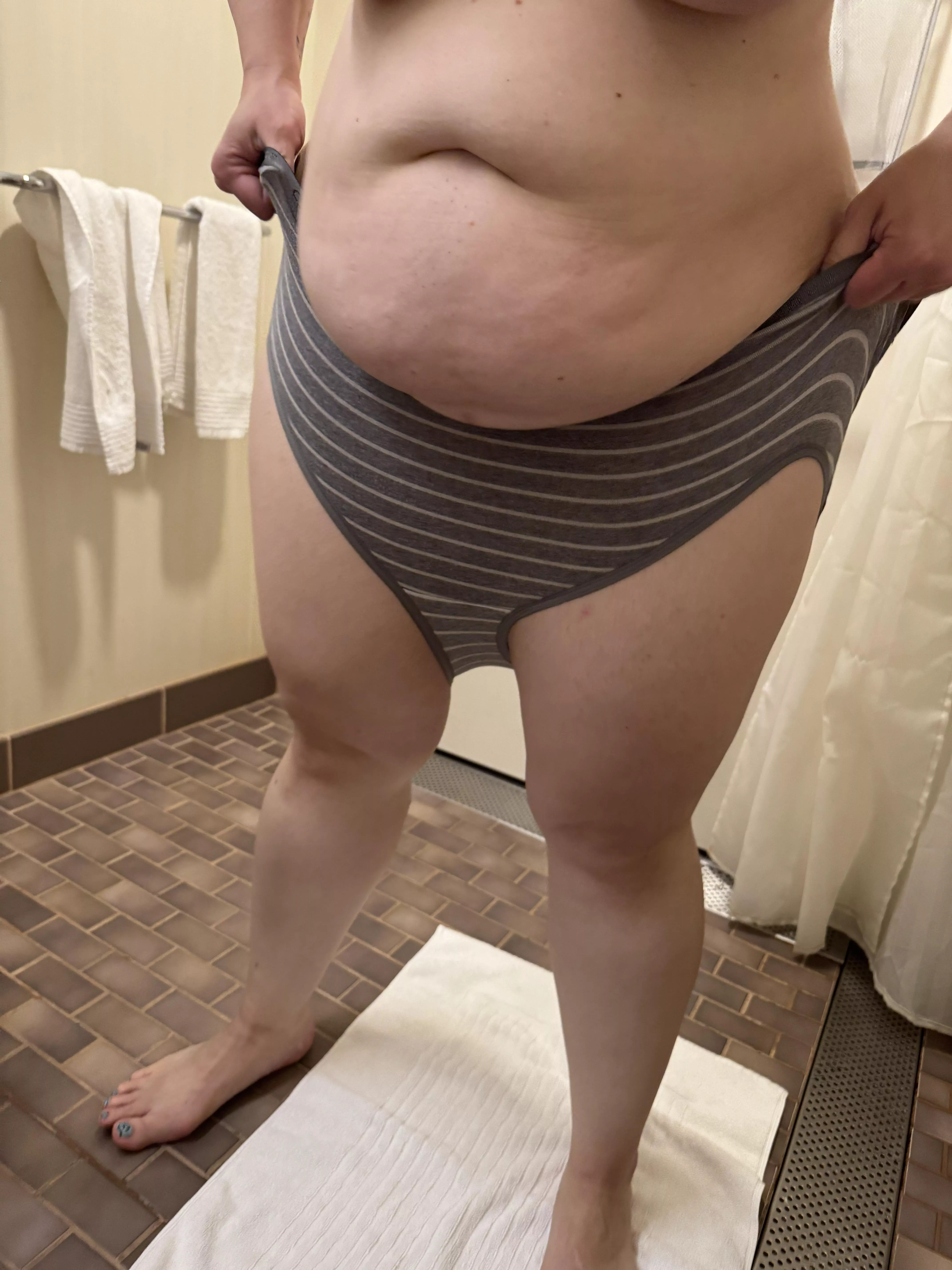 Momma getting all comfy 