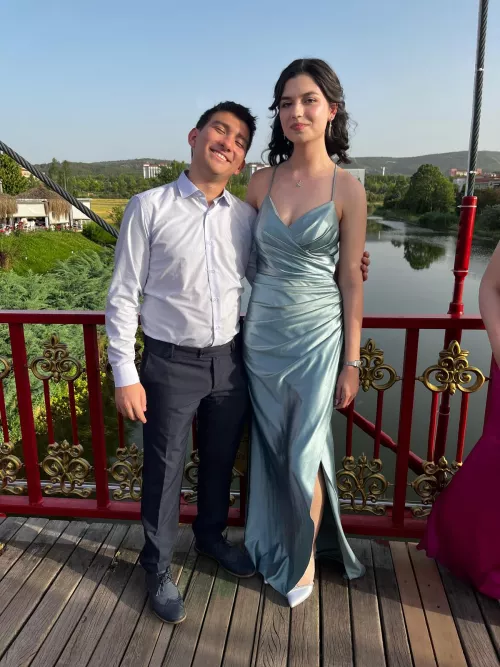 My 6'2 girlfriend and 5'8 me