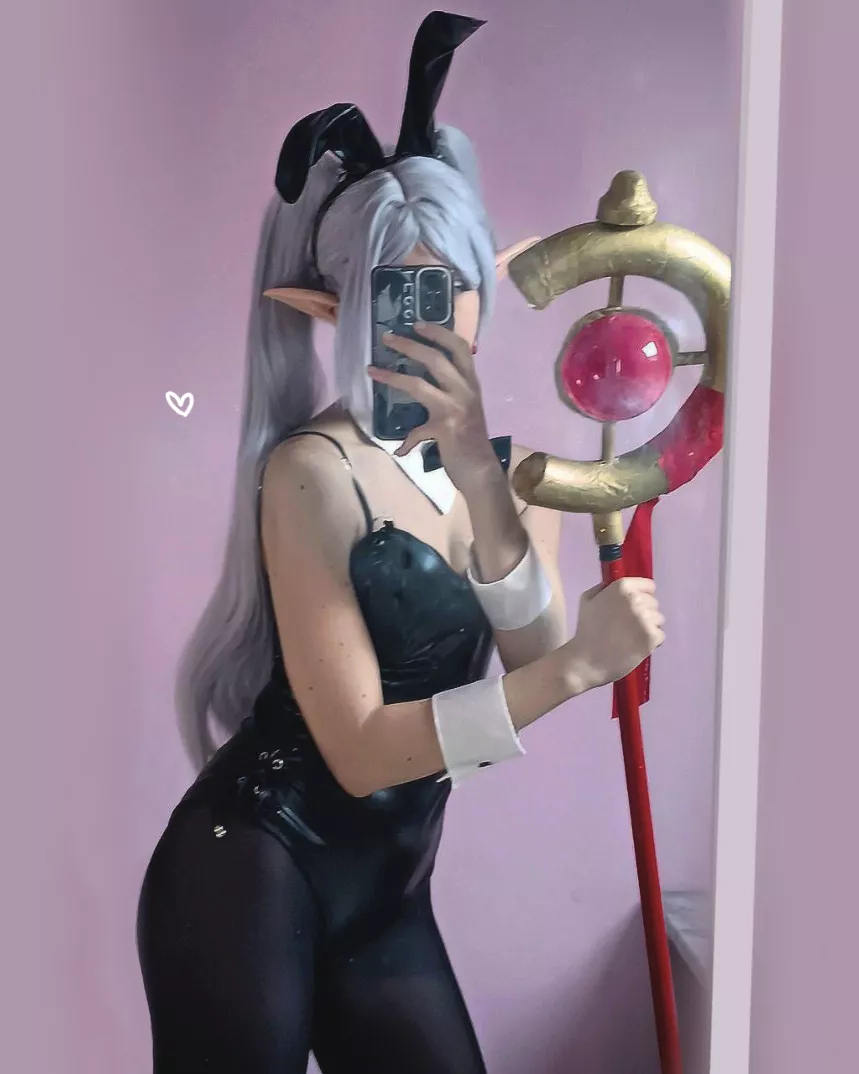 My bunny Frieren cosplay 🐇 (suigyozaa)