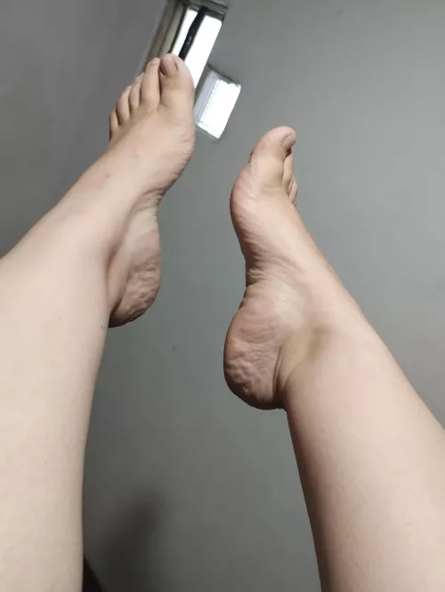 My feet are so white and shiny