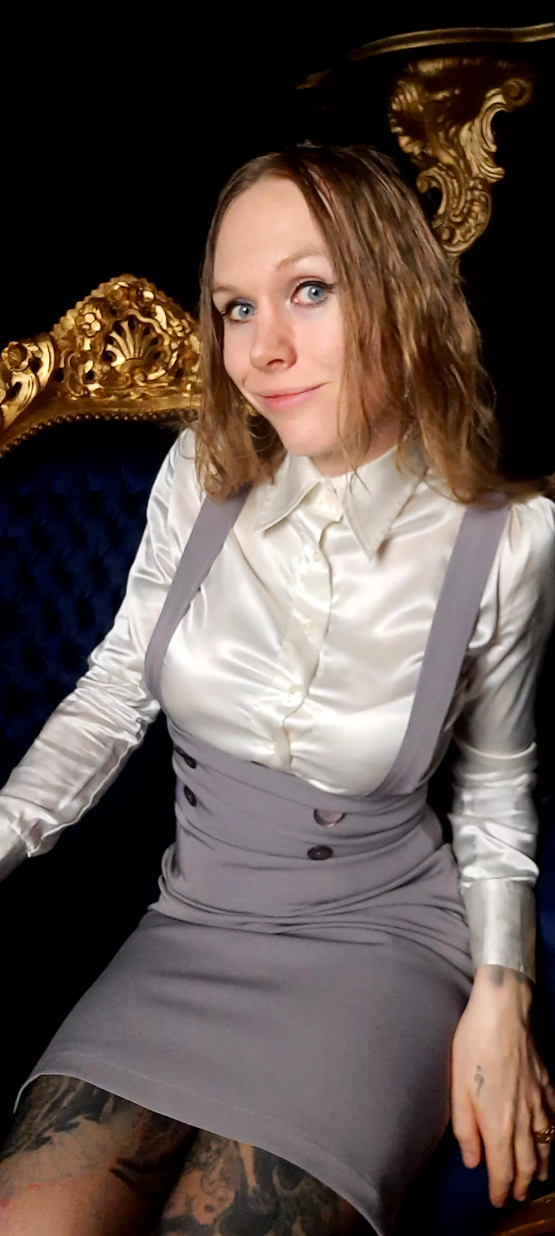 My satin blouse will need a cigarette when the day is over, because she sure struggles to contain me lol