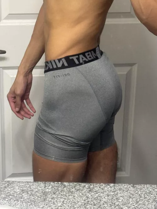 [selling]US[$50] musty post leg day compressions. Who wants em😈 