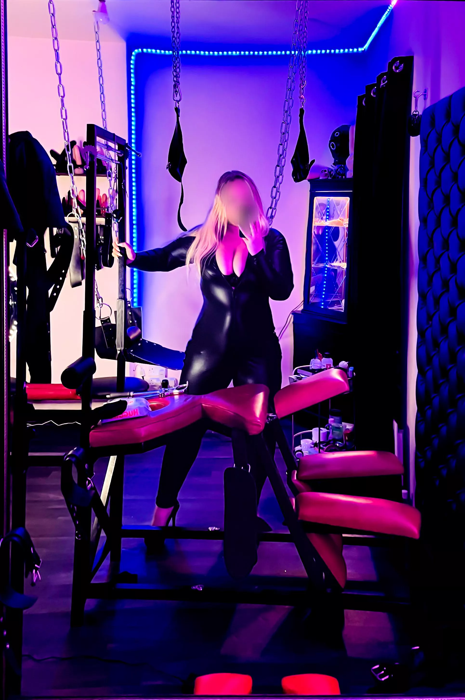 ‘Send’ is not enough in [findom]. I want proper mindfuck when you work for Me, send Me everything and worship every inch of My existence 