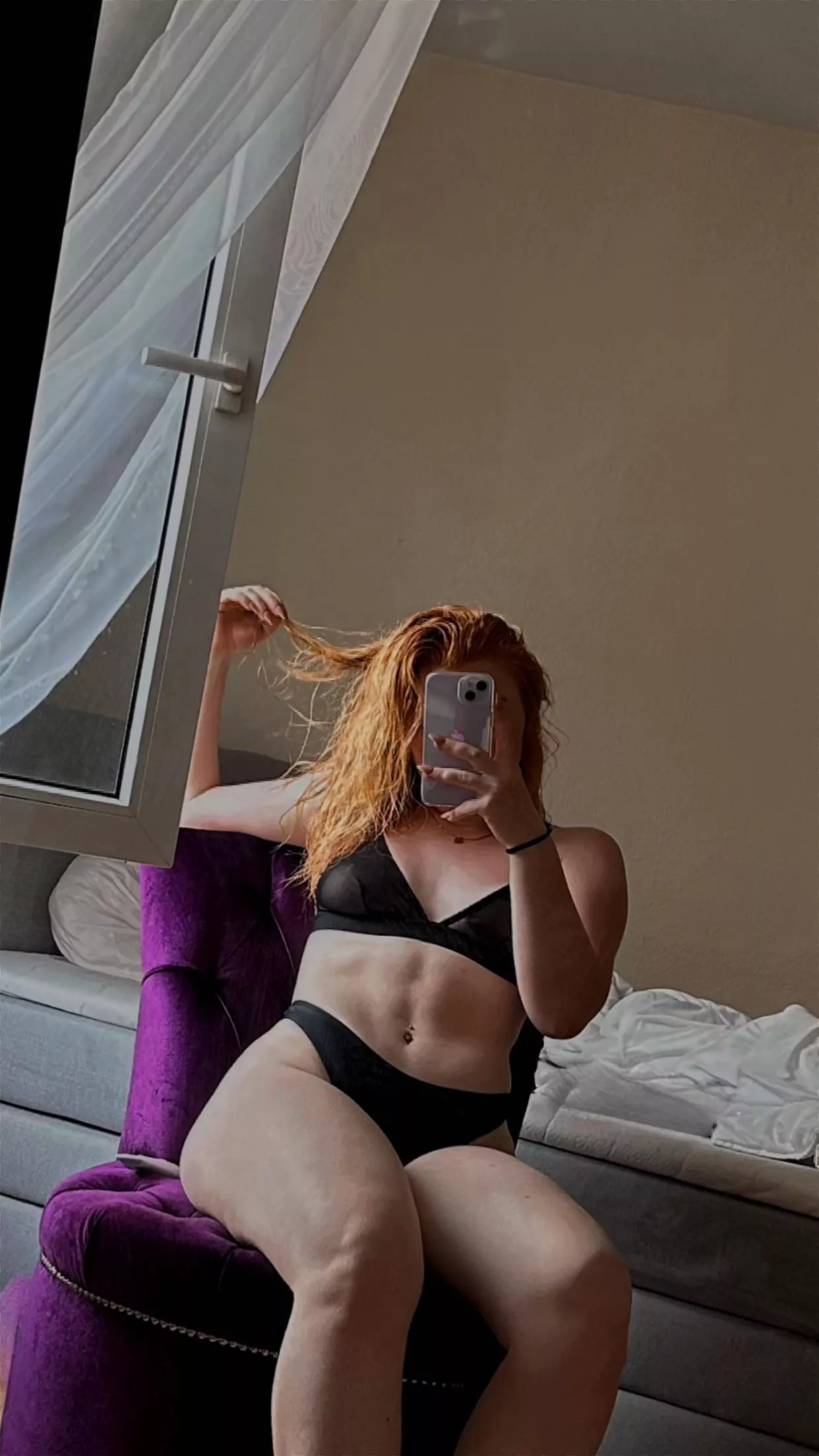 Small boobs but I have a big booty 🙈