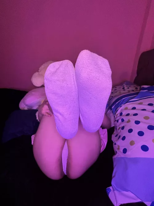 Start licking with your tongue