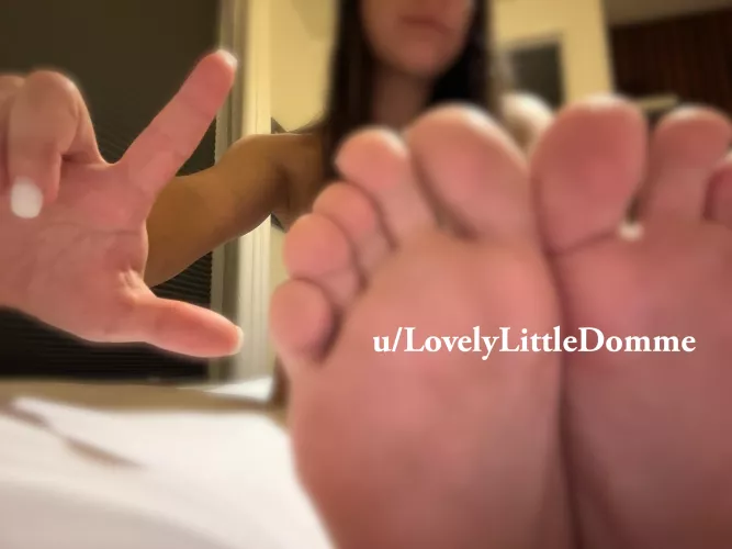 Subs Who Submit Properly Might Get To See My Soft Soles Without Blur 