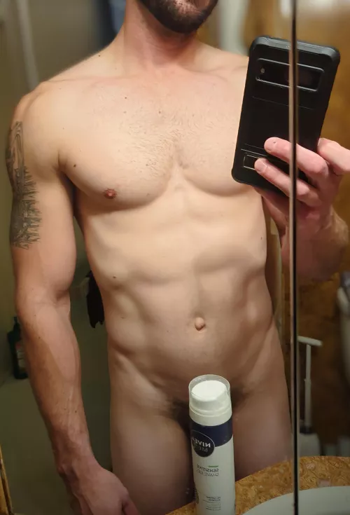 Taking houseboy applications;)