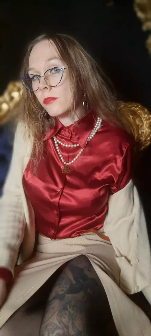 This satin blouse is so slippery that my jacket is always slipping of my shoulder