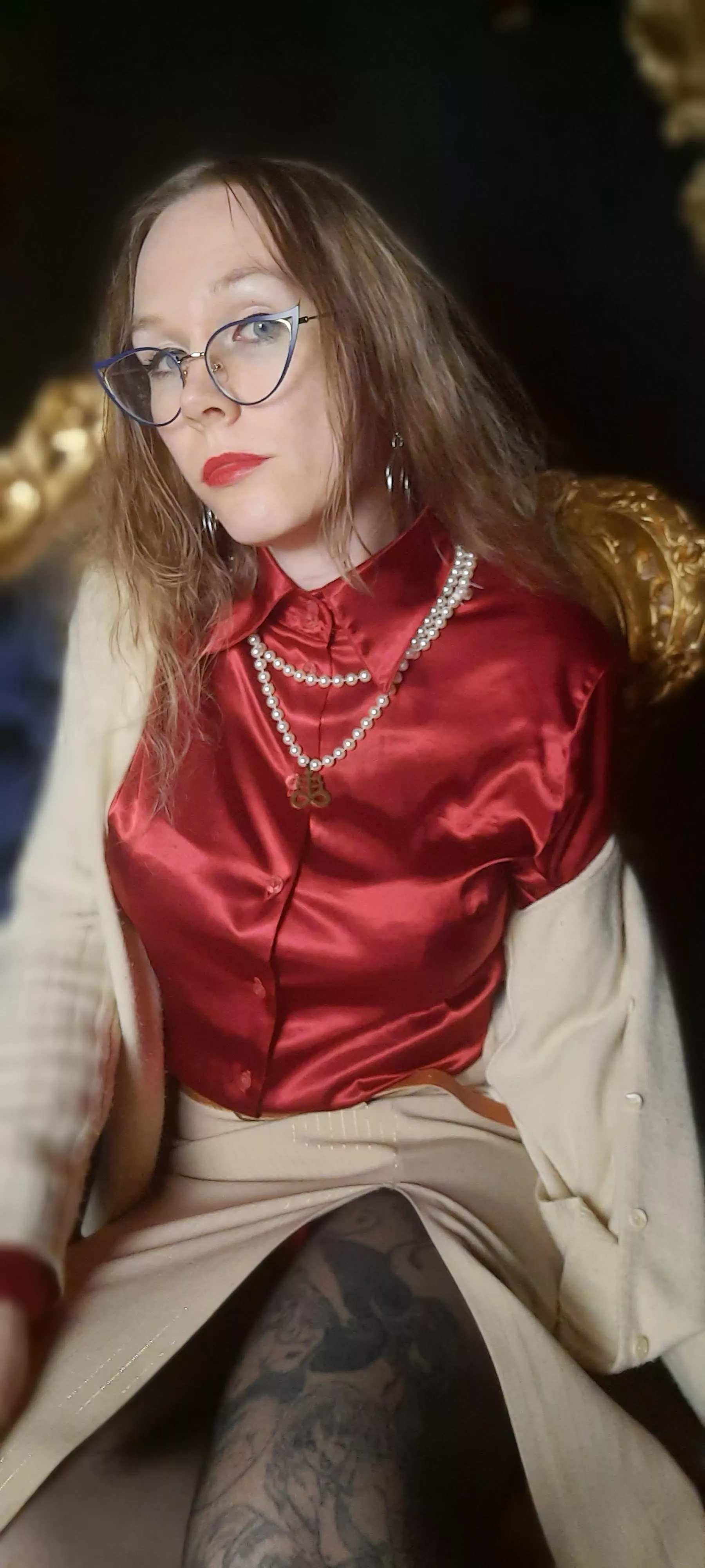 This satin blouse is so slippery that my jacket is always slipping of my shoulder